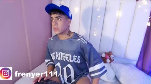 Snapshot of king_azahell chatting on 11, 2, 2025 king help me reach 100 likes online show from 11, 2, 2025