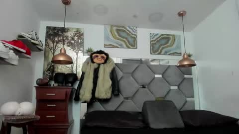 HOT MEN BLACK online show from 15, 11, 2025