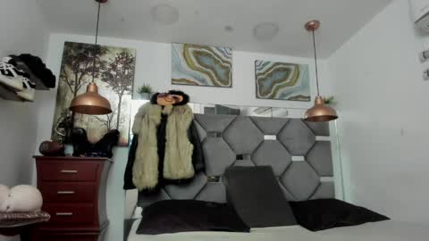 HOT MEN BLACK online show from 15, 4, 2026