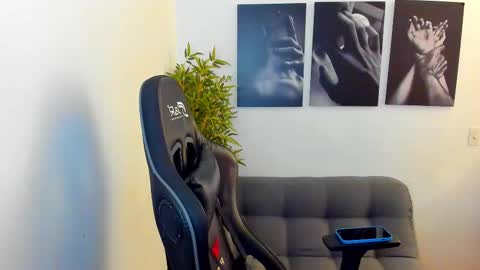 Snapshot of king_of_kings__ chatting on 25, 2, 2025 king_of_kings__ online show from 25, 2, 2025