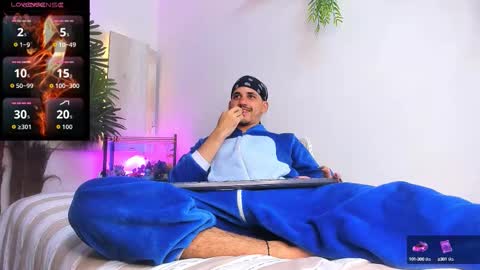 Snapshot of king_voy chatting on 2, 10, 2025 king voy online show from 2, 10, 2025