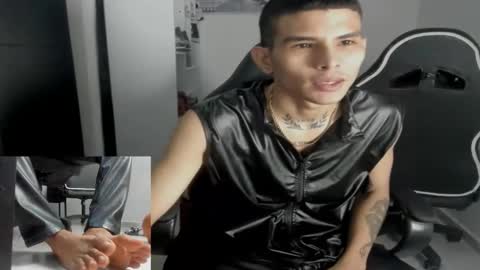 Snapshot of king_warlord chatting on 4, 12, 2025 king_warlord online show from 4, 12, 2025