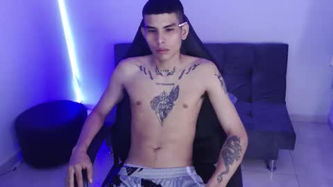 Snapshot of king_warlord chatting on 19, 12, 2025 king_warlord online show from 19, 12, 2025