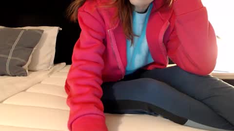 sexysexyhotwetpinkredpussy online show from 16, 1, 2026