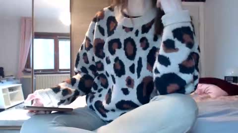 sexysexyhotwetpinkredpussy online show from 29, 4, 2026