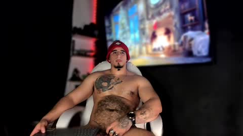 Snapshot of kingbear777 chatting on 28, 12, 2024 King Bear online show from 28, 12, 2024