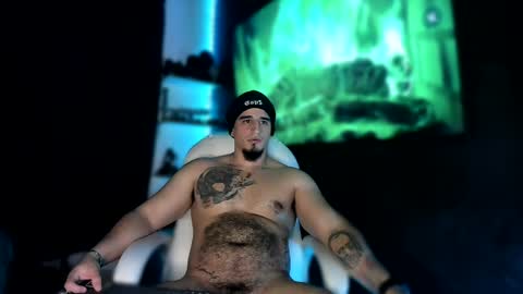 Snapshot of kingbear777 chatting on 29, 12, 2024 King Bear online show from 29, 12, 2024