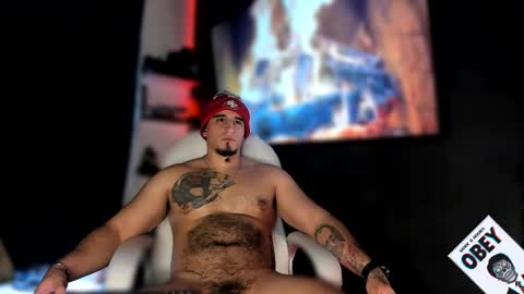 Snapshot of kingbear777 chatting on 7, 2, 2025 King Bear online show from 7, 2, 2025