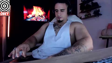 Snapshot of kingbear777 chatting on 2, 10, 2025 King Bear online show from 2, 10, 2025