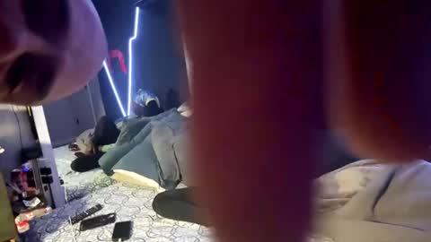 Snapshot of kingemul chatting on 1, 11, 2025 Emul King online show from 1, 11, 2025