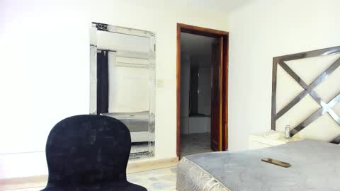 kingmaverickx online show from 15, 9, 2025