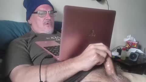 kingtongue10 online show from 13, 4, 2026