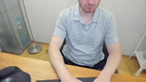 Snapshot of kinksubbydubby chatting on 6, 10, 2025 kinksubbydubby online show from 6, 10, 2025