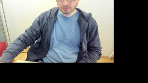 Snapshot of kinksubbydubby chatting on 15, 10, 2025 kinksubbydubby online show from 15, 10, 2025