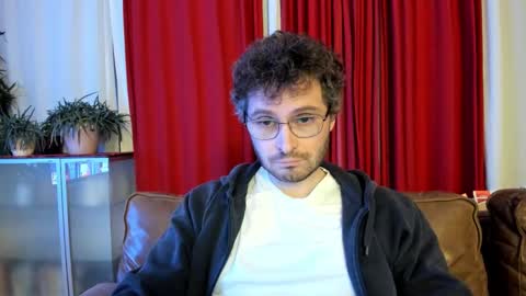 Snapshot of kinksubbydubby chatting on 31, 10, 2025 kinksubbydubby online show from 31, 10, 2025