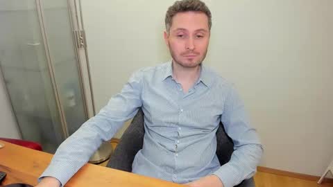 Snapshot of kinksubbydubby chatting on 15, 12, 2025 kinksubbydubby online show from 15, 12, 2025