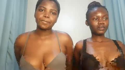 Snapshot of kinky_lola1 chatting on 1, 10, 2025 Lola online show from 1, 10, 2025