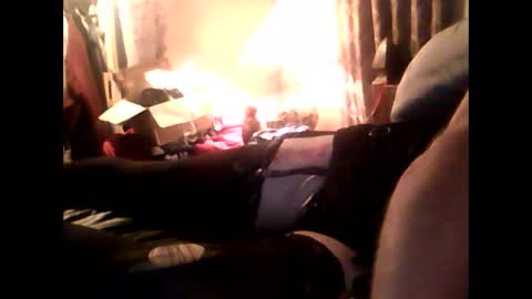 Bambi Lynn online show from 2, 10, 2025