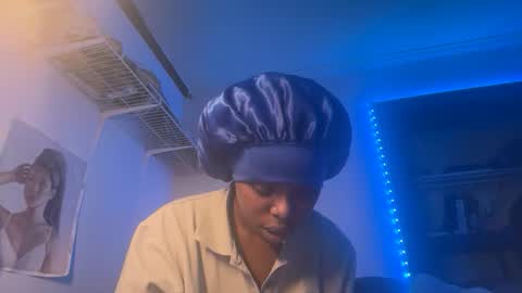 Snapshot of kinkycoupleinteracial chatting on 19, 12, 2025 interracialfacial online show from 19, 12, 2025