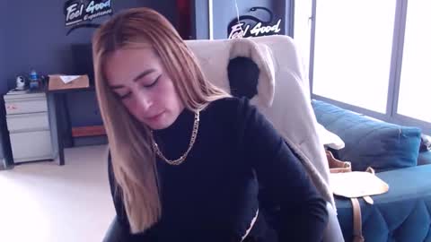  Sara  online show from 26, 3, 2026