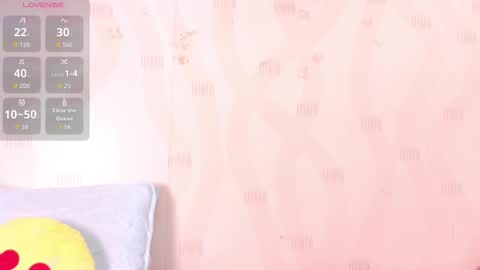 Snapshot of kinkyhousewifee_ chatting on 14, 12, 2025 MISS RYN online show from 14, 12, 2025