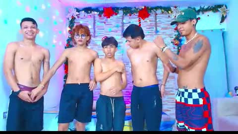 Snapshot of kinkyhousexxx chatting on 7, 11, 2025 kinkyhousexxx online show from 7, 11, 2025