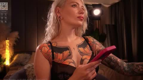 kinkylina_ online show from 11, 10, 2025