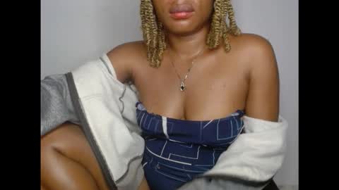 Snapshot of kinkyxxnasty chatting on 5, 11, 2025 kinkyxxnasty online show from 5, 11, 2025