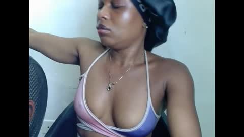 Snapshot of kinkyxxnasty chatting on 23, 11, 2025 kinkyxxnasty online show from 23, 11, 2025