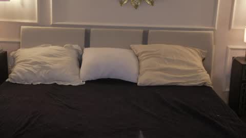 Sweet girls online show from 14, 4, 2026