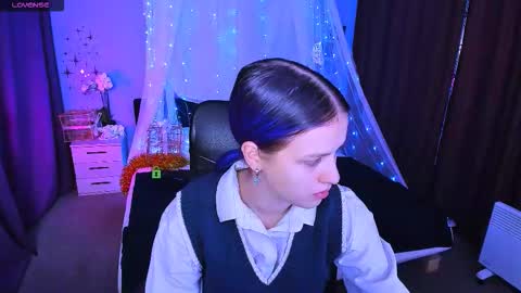 Kira  online show from 18, 1, 2026