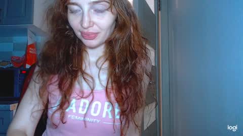 Snapshot of kira_foxy_ chatting on 11, 12, 2024 Kira online show from 11, 12, 2024