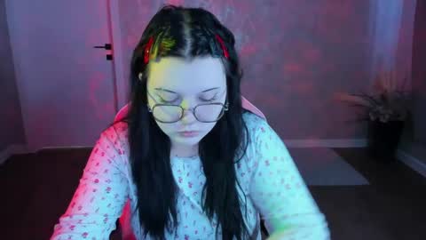 kira online show from 6, 4, 2026