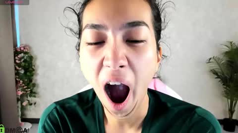 Aura online show from 26, 9, 2025