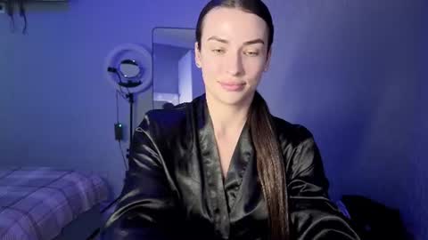 Kira love1 online show from 9, 6, 2026