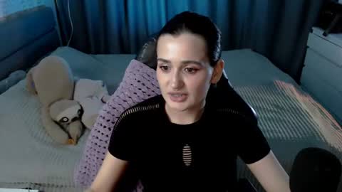 Kira  follow me  online show from 16, 7, 2026