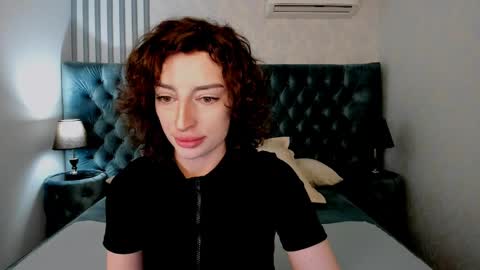 Snapshot of kirabev chatting on 5, 4, 2026 Kira online show from 5, 4, 2026