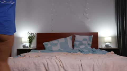 Snapshot of kirabl00m chatting on 28, 4, 2026 kira bloom online show from 28, 4, 2026
