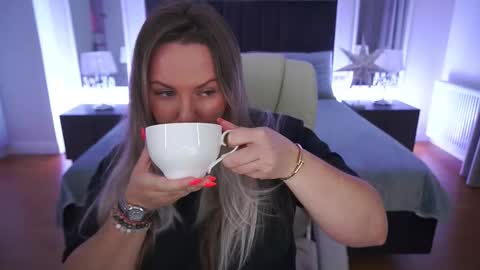 Kira online show from 29, 3, 2026