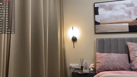 Kira online show from 1, 2, 2025