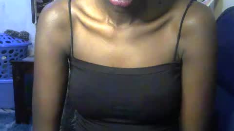 Snapshot of kiranoir1 chatting on 20, 10, 2025 Kira online show from 20, 10, 2025