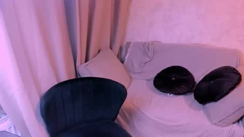 Snapshot of kirraa_ chatting on 2, 3, 2025 Kira online show from 2, 3, 2025