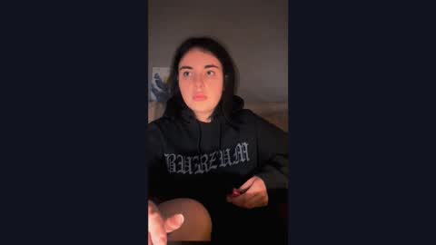 Snapshot of kirunya chatting on 27, 10, 2025 Kira online show from 27, 10, 2025