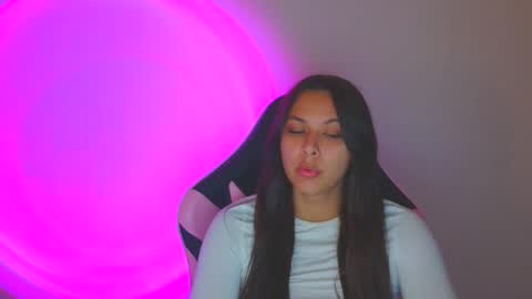 kiss_ameliaa online show from 24, 10, 2025