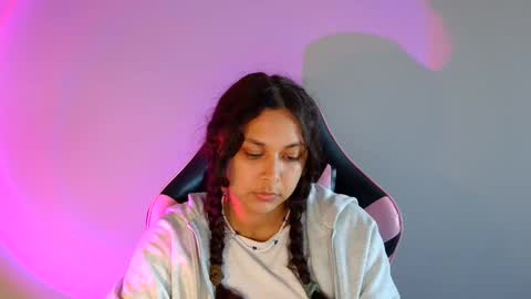 kiss_ameliaa online show from 16, 12, 2025