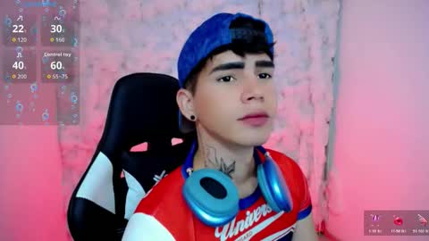 kiss_whitee online show from 10, 11, 2025