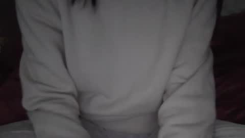 kissandtell1357 online show from 1, 12, 2025