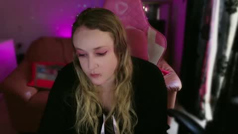 Snapshot of kissica chatting on 17, 2, 2025 kissica online show from 17, 2, 2025