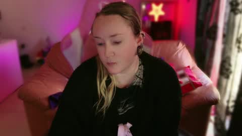 Snapshot of kissica chatting on 28, 2, 2025 kissica online show from 28, 2, 2025