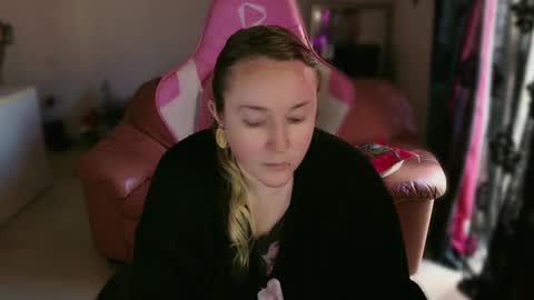 Snapshot of kissica chatting on 5, 3, 2025 kissica online show from 5, 3, 2025